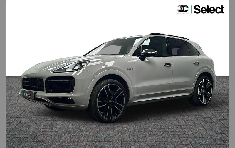 Used Porsche Cayenne Platinum Edition 456 HP (335 kW) 2022 Grey SUV