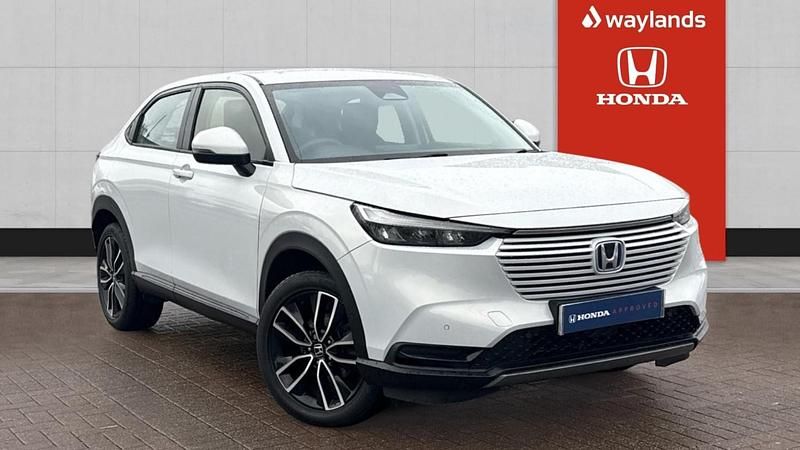 Used Honda HR-V Elegance 131 HP (96 kW) 2023 White SUV