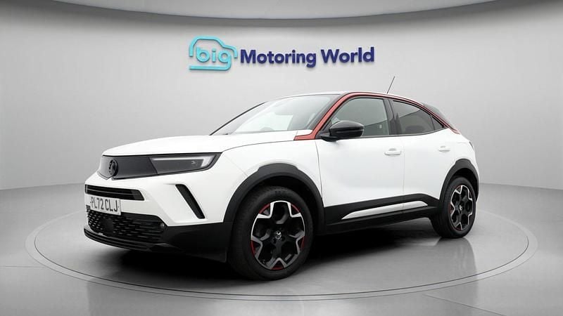 Used Vauxhall Mokka GS Line 129 HP (94 kW) 2023 White SUV