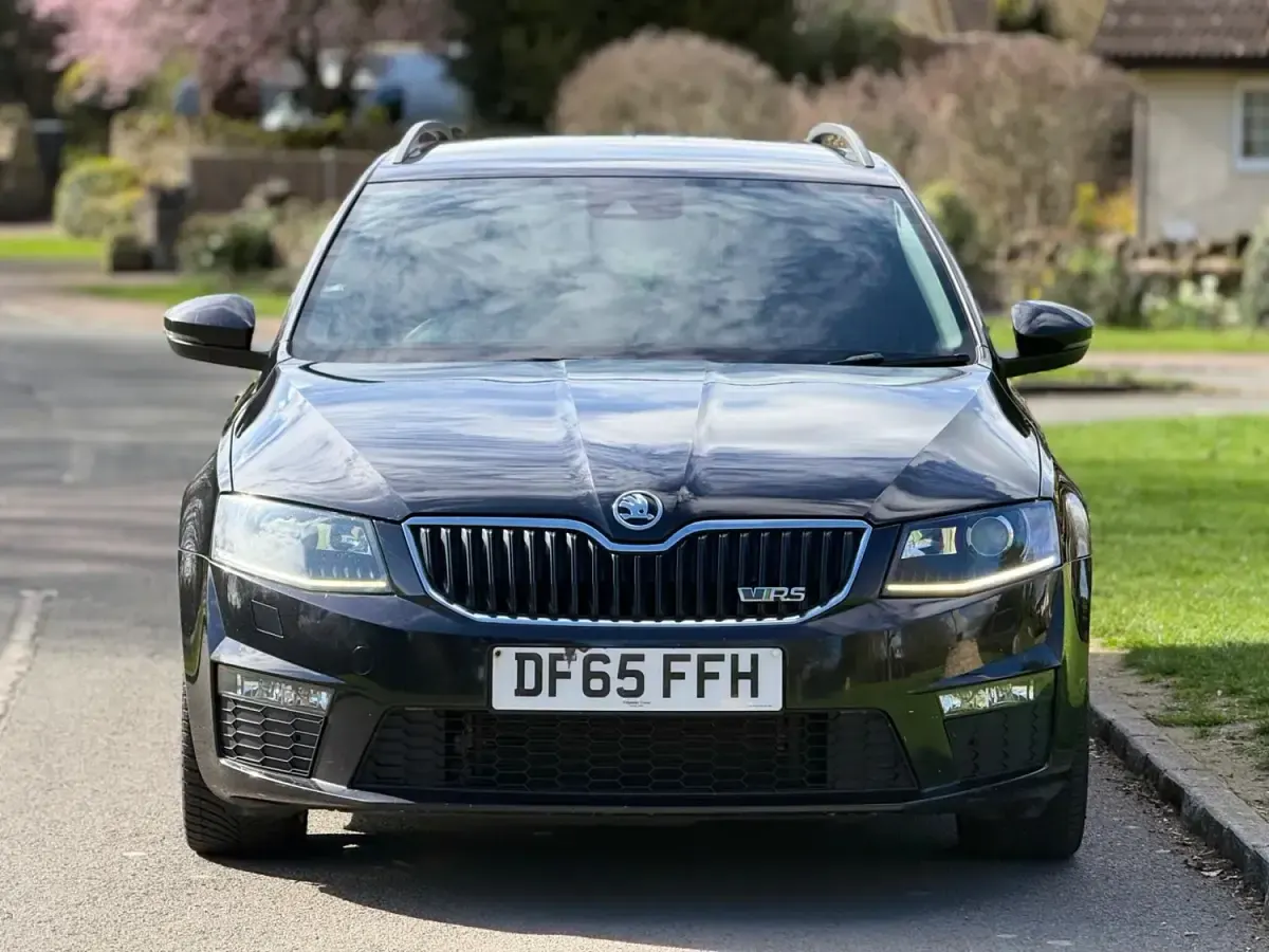 Używany Skoda Octavia vRS 2015 Czarny Hatchback