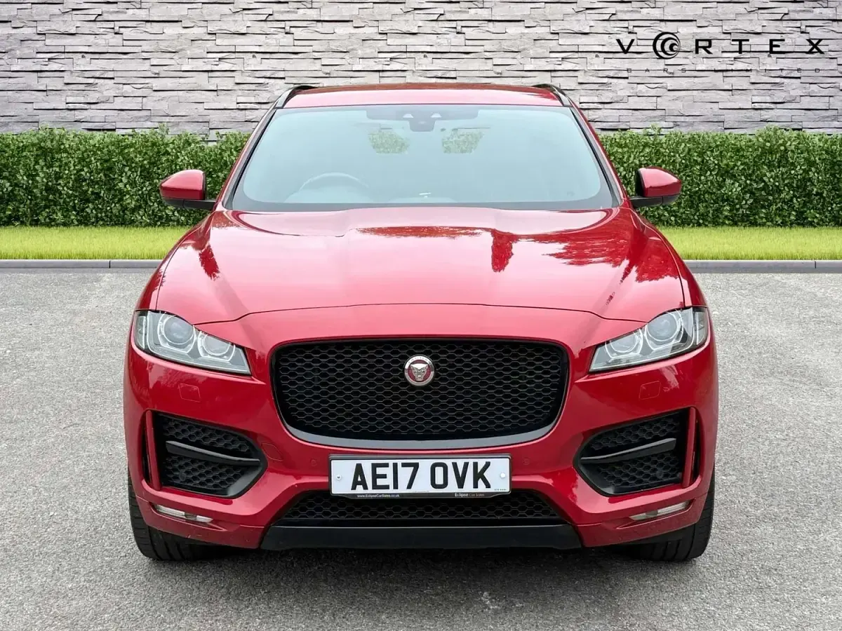 Used Jaguar F-Pace R-Sport 180 HP (132 kW) 2017 Red SUV