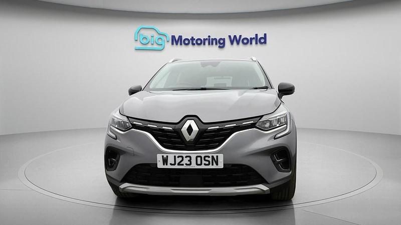 Used Renault Captur Techno 145 HP (106 kW) 2023 Grey SUV