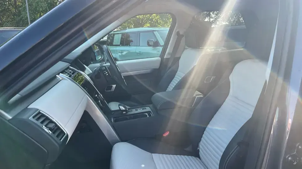 Used Land Rover Discovery HSE Dynamic 350 HP (257 kW) 2025 Blue SUV