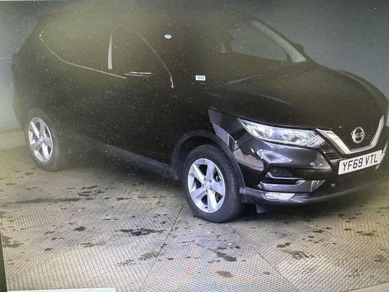 Black Used 2019 Nissan Qashqai Acenta Premium SUV | £13,500 (Fair price) - Image 1/4