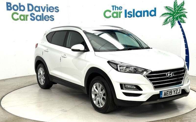 White Used 2019 Hyundai Tucson SE SUV | £14,950 (Super price) - Image 1/4
