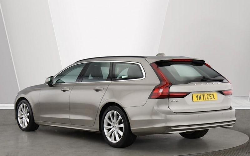 Second-hand Volvo V90 Momentum 197 CP (144 kW) 2021 Break