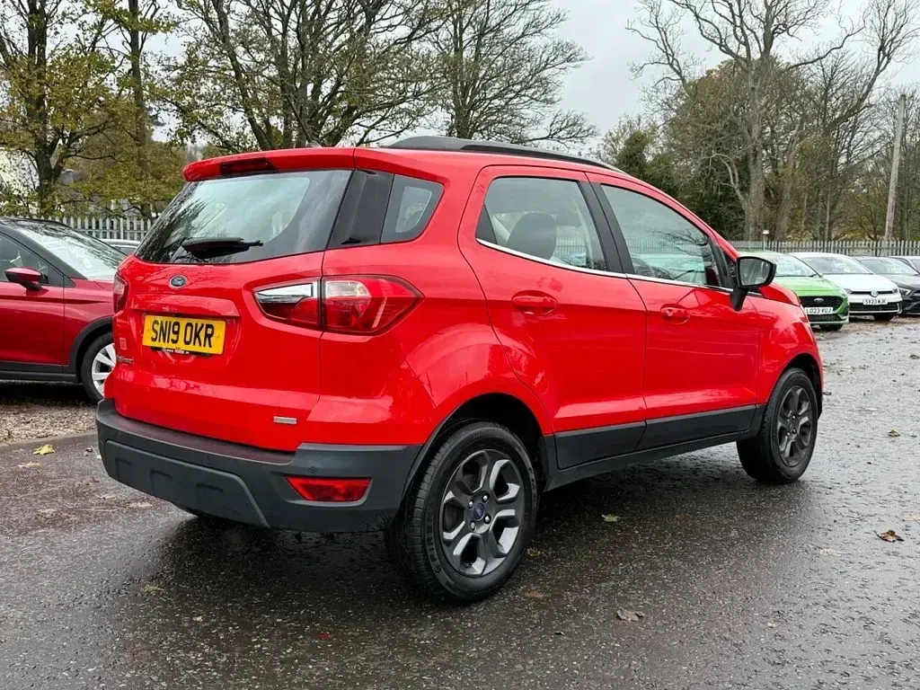 Usado Ford Ecosport Zetec 125 HP (91 kW) 2019 Vermelho SUV