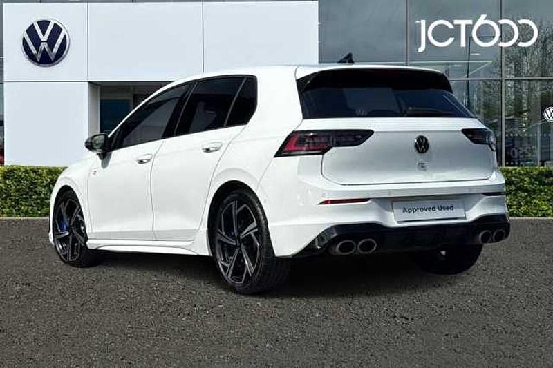 Usado VW Golf VIII R 333 HP (244 kW) 2025 Branco Citadino