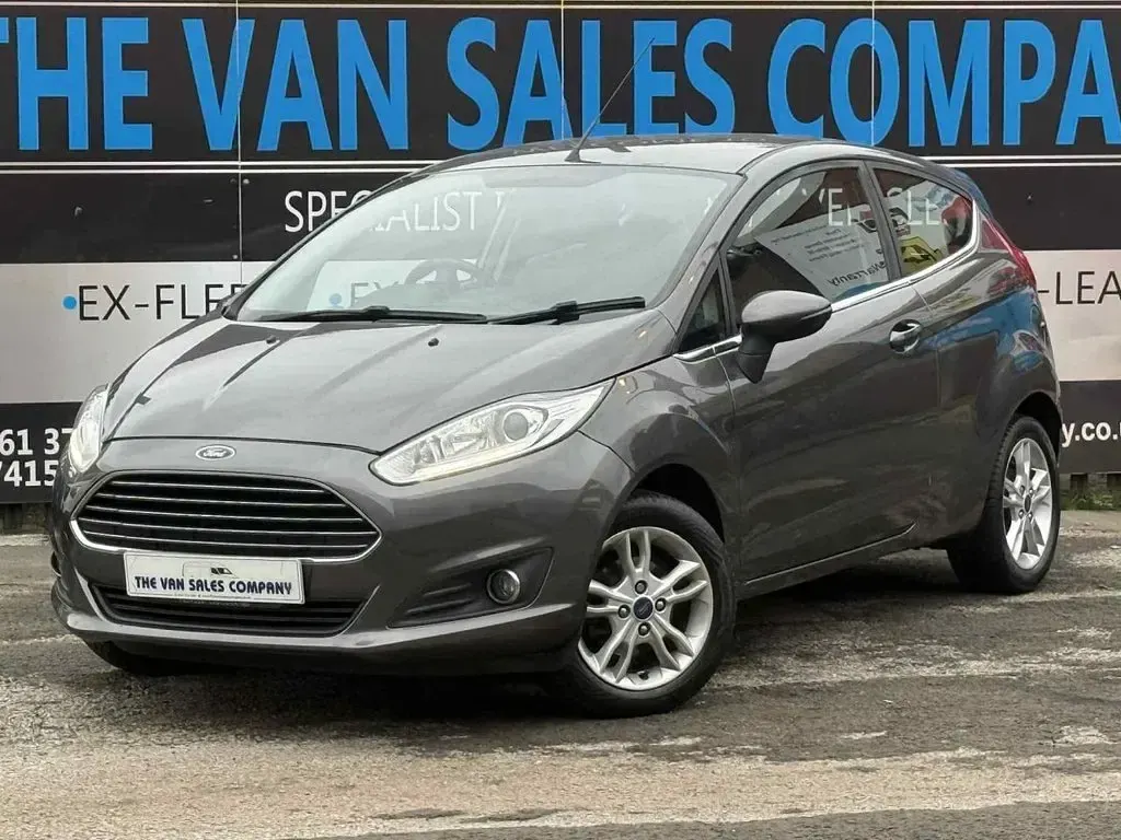 Used Ford Fiesta Zetec 82 HP (60 kW) 2017 Grey Hatchback
