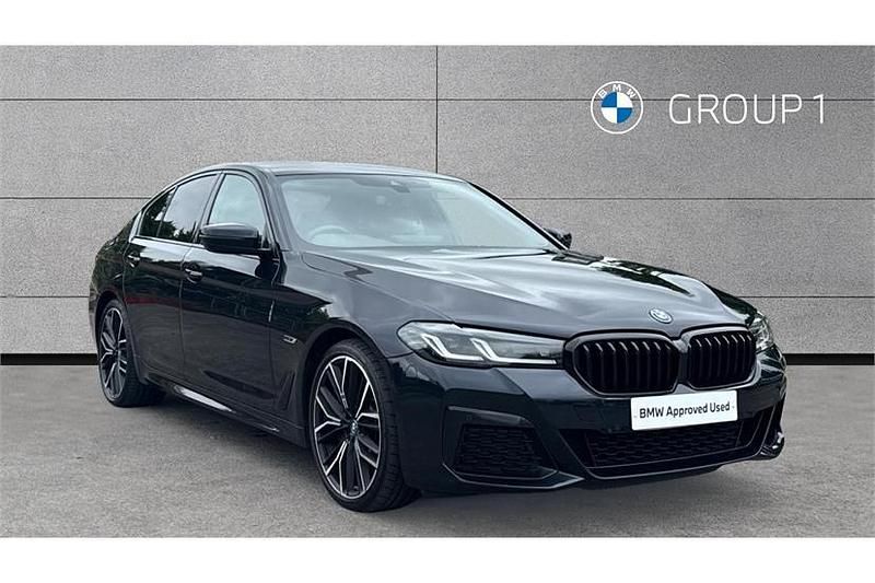 Carbon black Used 2022 BMW 545e M Sport Sedan | £31,990 (Fair price) - Image 1/4