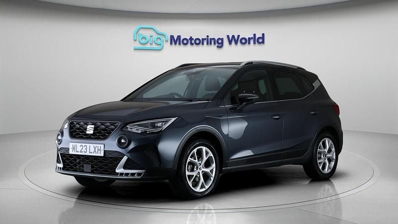 Used Seat Arona FR 110 HP (80 kW) 2023 Grey SUV