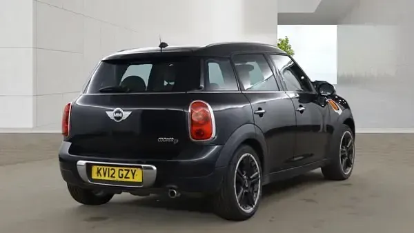 Used Mini Cooper D 112 HP (82 kW) 2012 Black Hatchback