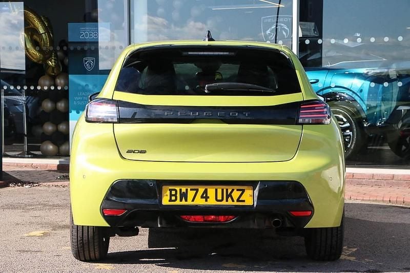 Used Peugeot 208 Allure 101 HP (74 kW) 2025 Yellow Hatchback