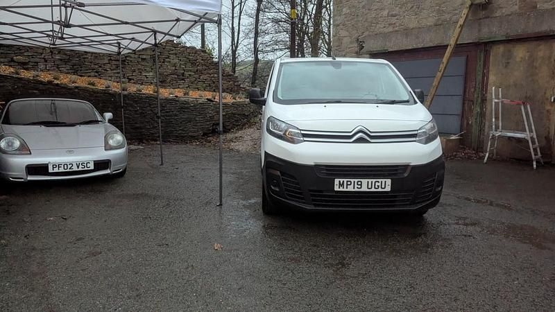 Used Citroën Dispatch 2019 White MPV