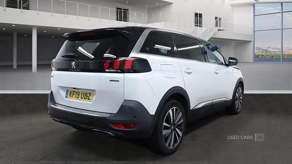 Used Peugeot 5008 Premium 2019 White Hatchback