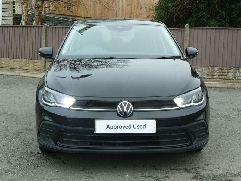 Used VW Polo Life 95 HP (69 kW) 2024 Black Hatchback