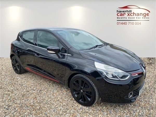 Black Used 2014 Renault Clio IV Dynamique Hatchback | £4,795 (Fair price) - Image 1/4