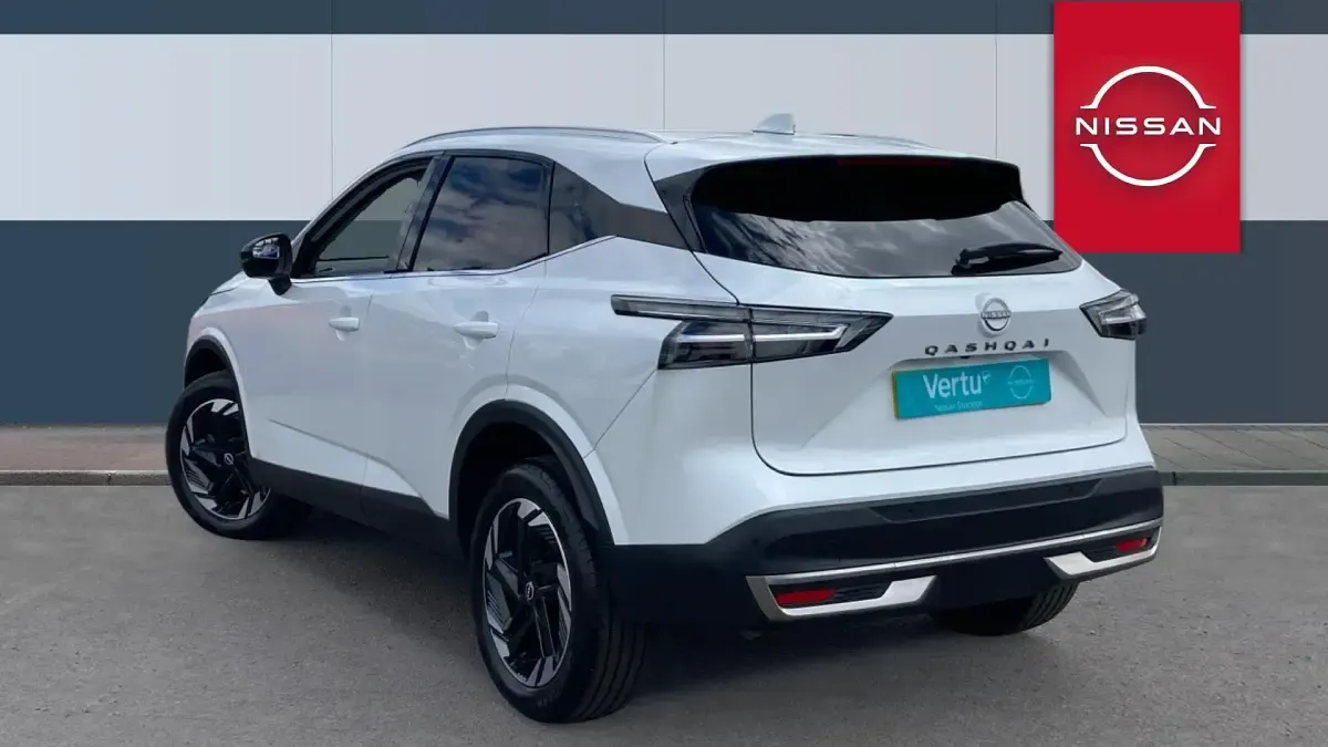 Used Nissan Qashqai N-Connecta 140 HP (102 kW) 2025 White SUV