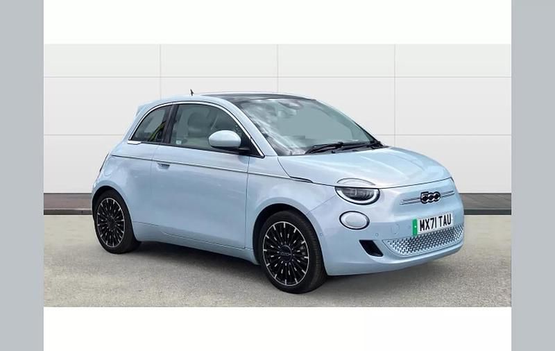 Blue Used 2021 Fiat 500e La Prima Hatchback | £14,711 (Fair price) - Image 1/4