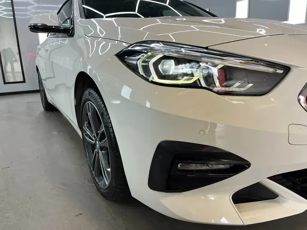 Used BMW 218 Sport Line 2022 White Coupe