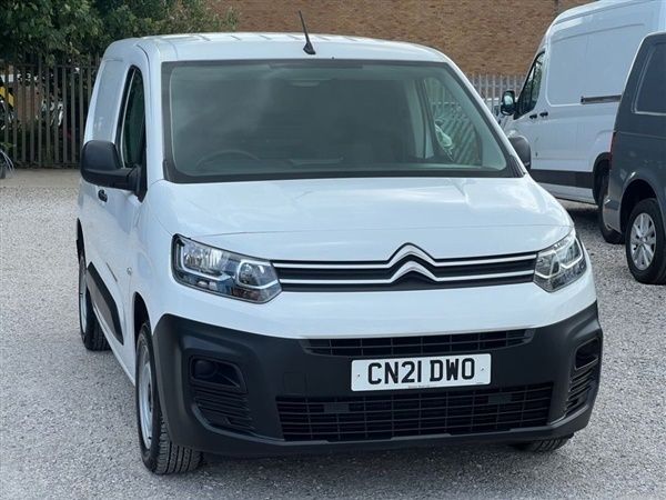 White Used 2021 Citroën Berlingo MPV | £8,100 (Fair price) - Image 1/1