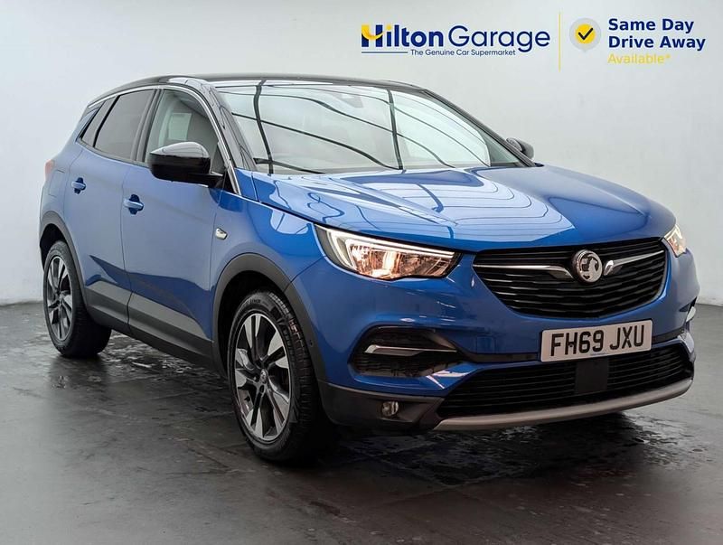 Used Vauxhall Grandland X SRi 130 HP (95 kW) 2019 Blue SUV