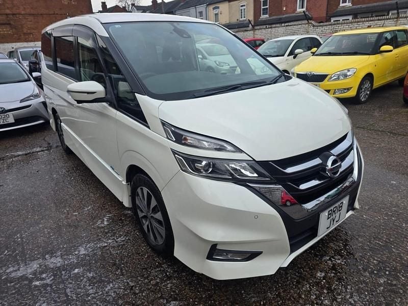Used Nissan Serena 2018 White MPV