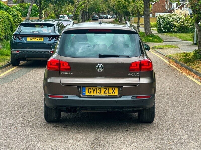 Image 4/4
