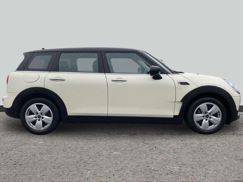 Used Mini Cooper Clubman Classic 136 HP (100 kW) 2019 White Estate