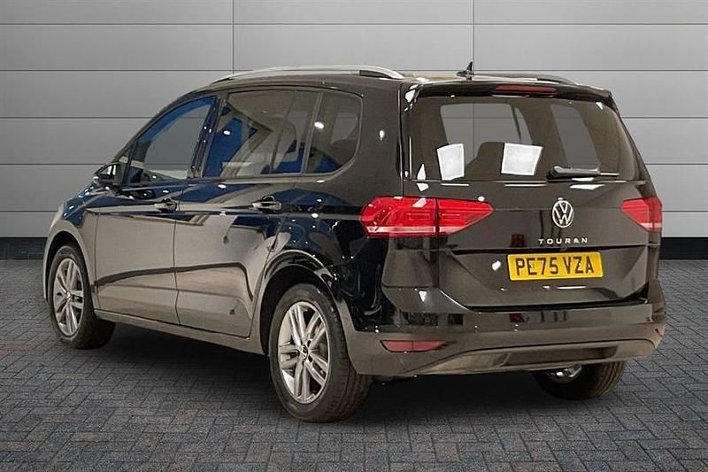 Used VW Touran Match 150 HP (110 kW) 2025 Black MPV