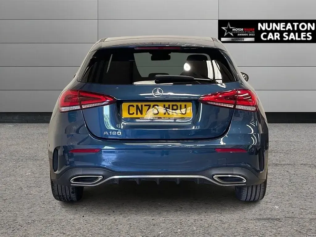 Used Mercedes A180 Executive 136 HP (100 kW) 2020 Blue Hatchback
