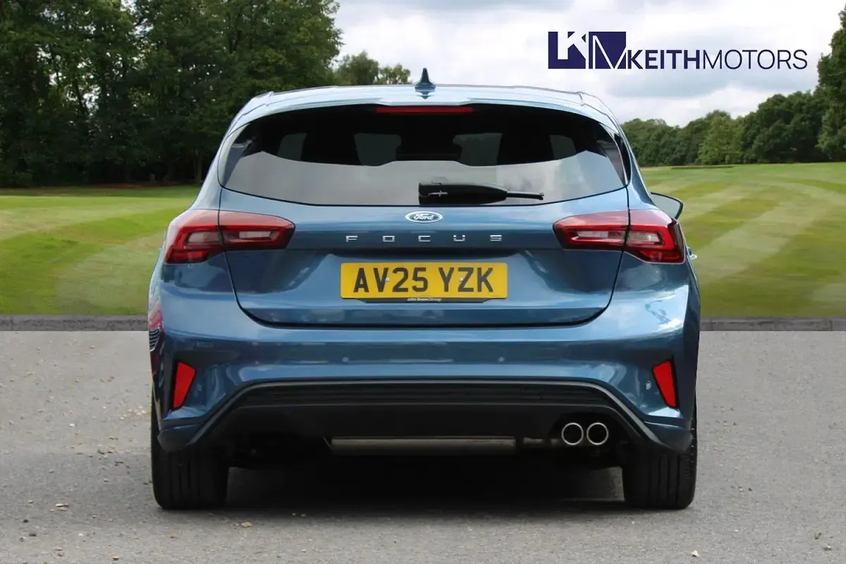 New Ford Focus ST-Line 125 HP (91 kW) 2025 Blue Hatchback