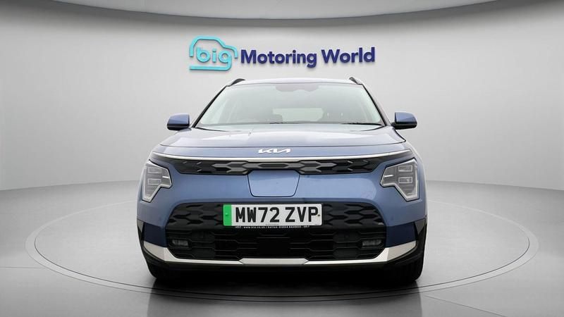 Used Kia e-Niro 147 kW (201 HP) 2022 Blue SUV