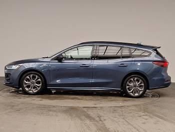 Used Ford Focus ST-Line 155 HP (114 kW) 2023 Blue Estate