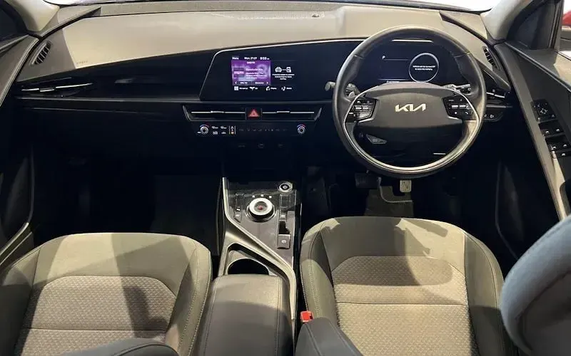 Used Kia e-Niro 150 kW (204 HP) 2023 Orange SUV