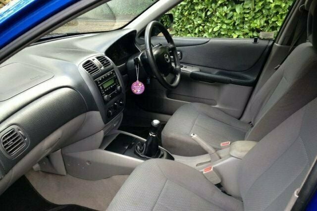 Used Mazda 323 2002 Hatchback