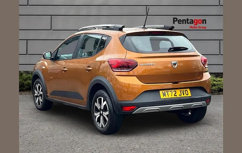 Used Dacia Sandero Prestige 90 HP (66 kW) 2022 Orange SUV