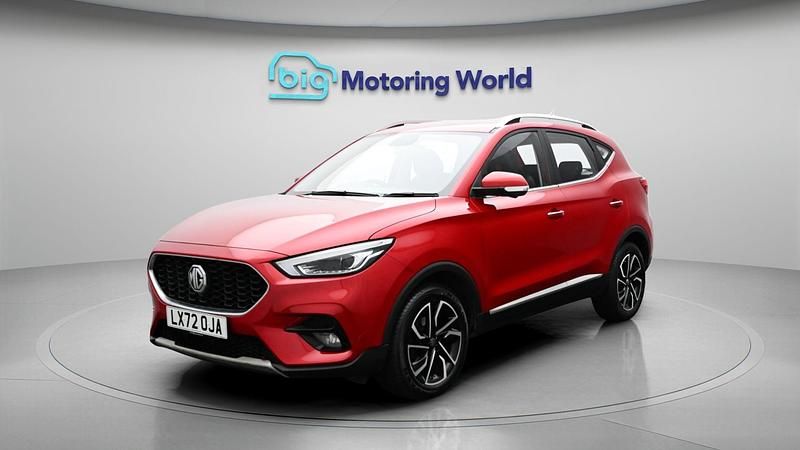 Usado MG ZS Exclusive 110 HP (80 kW) 2022 Vermelho SUV
