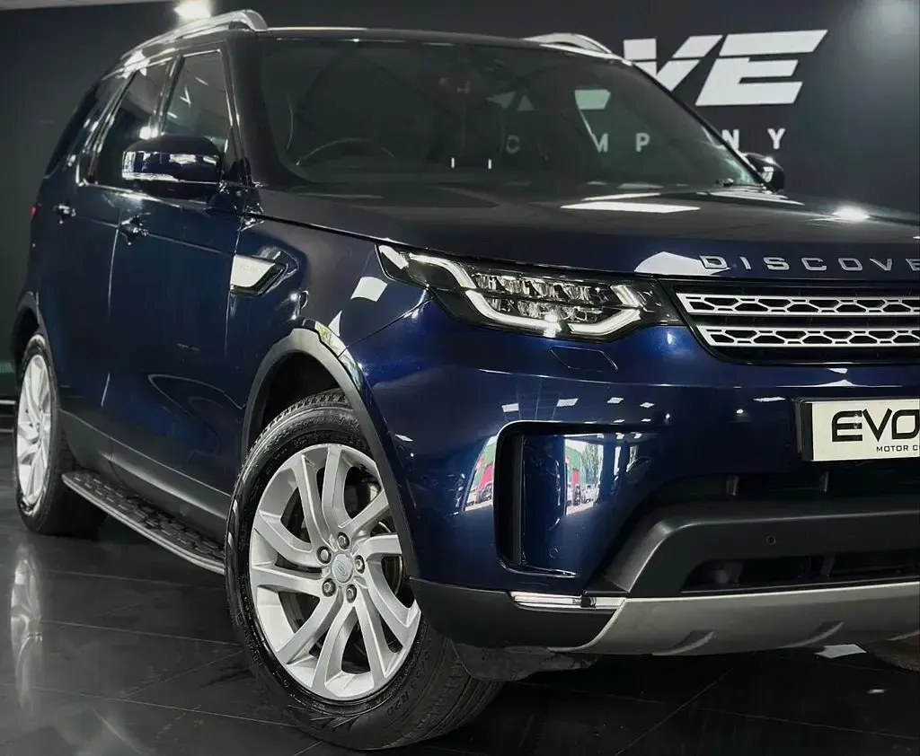 Used Land Rover Discovery HSE 240 HP (176 kW) 2017 Blue SUV