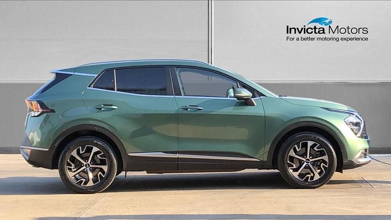 Used Kia Sportage 180 HP (132 kW) 2022 Green SUV