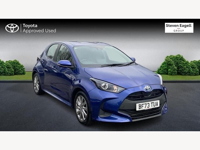 Used Toyota Yaris Hybrid 2023 Blue Hatchback