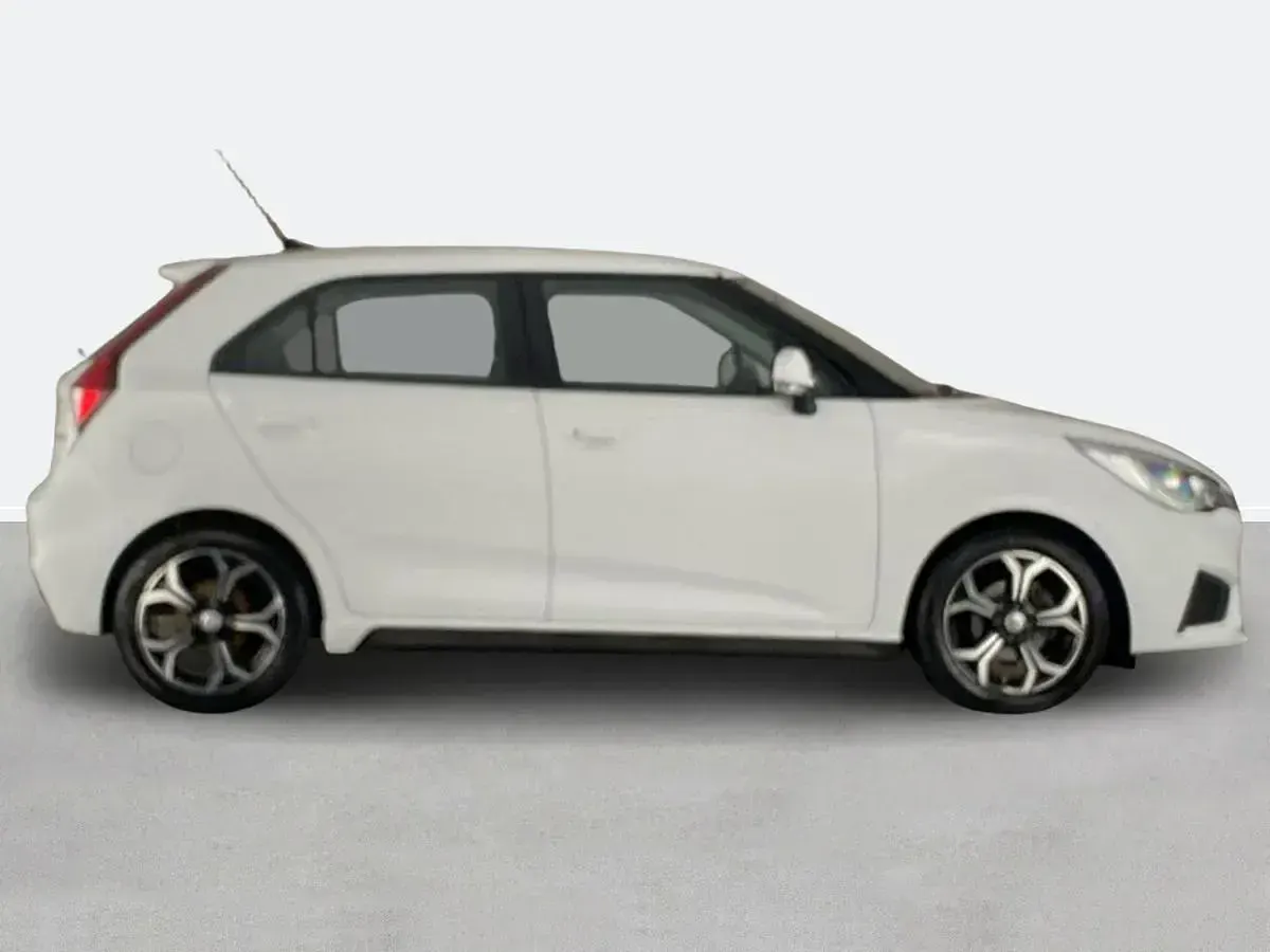 Used MG MG3 Excite 106 HP (77 kW) 2023 White Hatchback