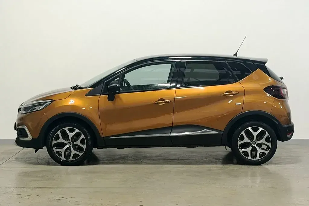 Used Renault Captur GT-Line 90 HP (66 kW) 2019 Orange/black SUV
