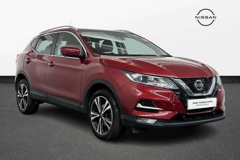 Red Used 2021 Nissan Qashqai N-Connecta SUV | £13,250 (Super price) - Image 1/4