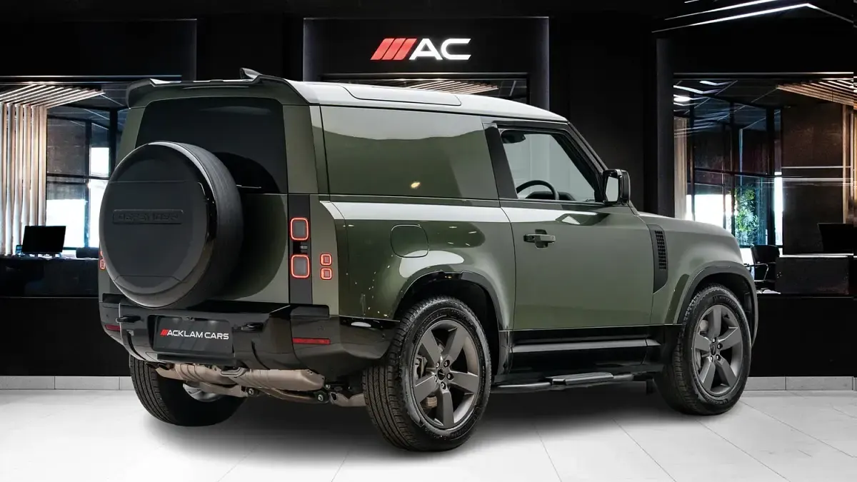 Used Land Rover Defender HSE Dynamic 350 HP (257 kW) 2026 Green SUV