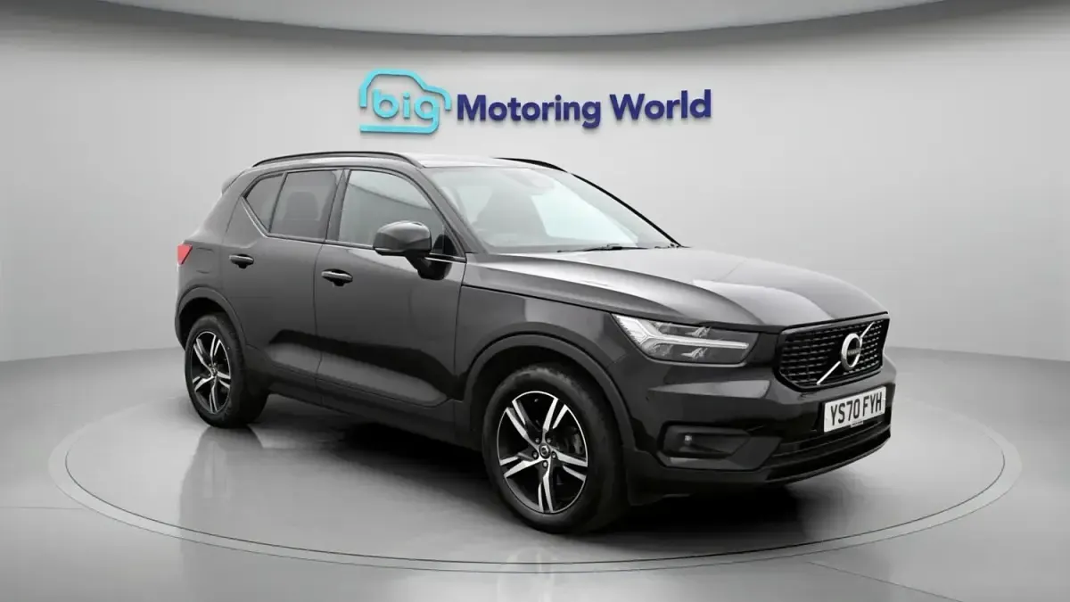 Usado Volvo XC40 R-Design 163 HP (119 kW) 2020 SUV