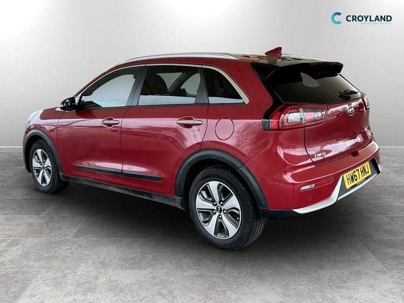 Used Kia Niro 139 HP (102 kW) 2017 Red SUV
