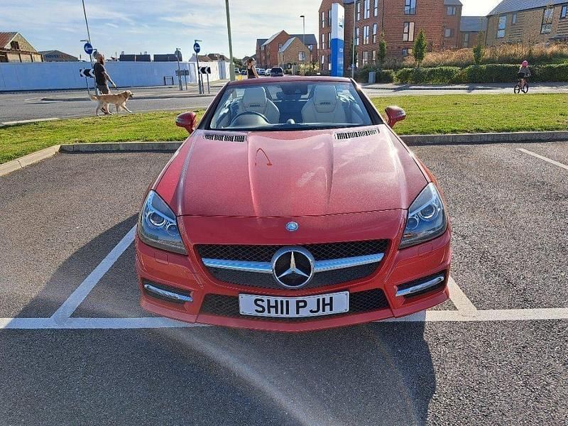 Red Used 2011 Mercedes SLK200 AMG Cabriolet | £6,400 (Super price) - Image 1/4