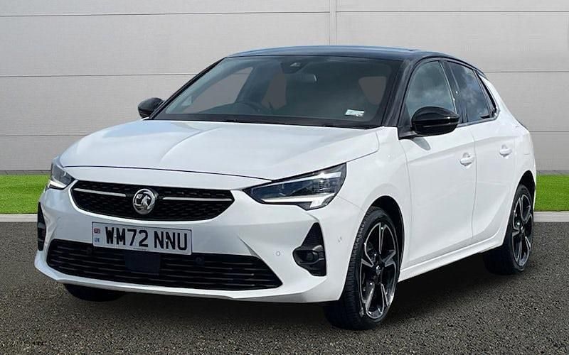 Used Vauxhall Corsa Ultimate 131 HP (96 kW) 2023 White Hatchback