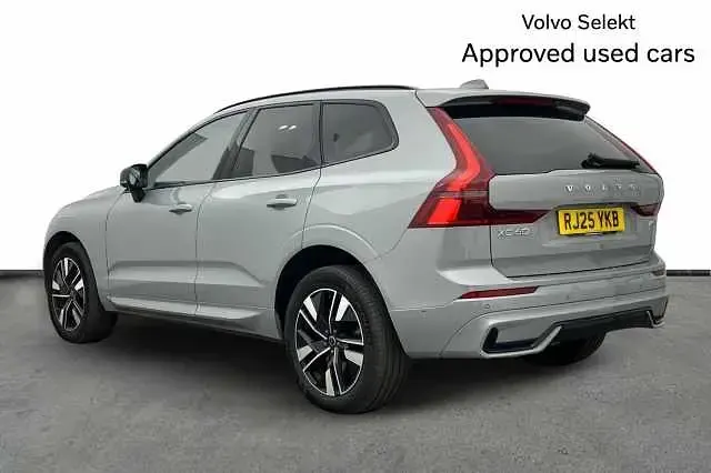 Second-hand Volvo XC60 Plus 247 CP (181 kW) 2026 SUV